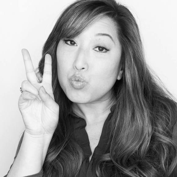 Meet your Posher, Lisa - Picture 1 of 1